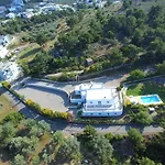 Paradisos
