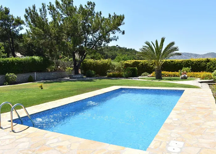 Paradisos Архангелос